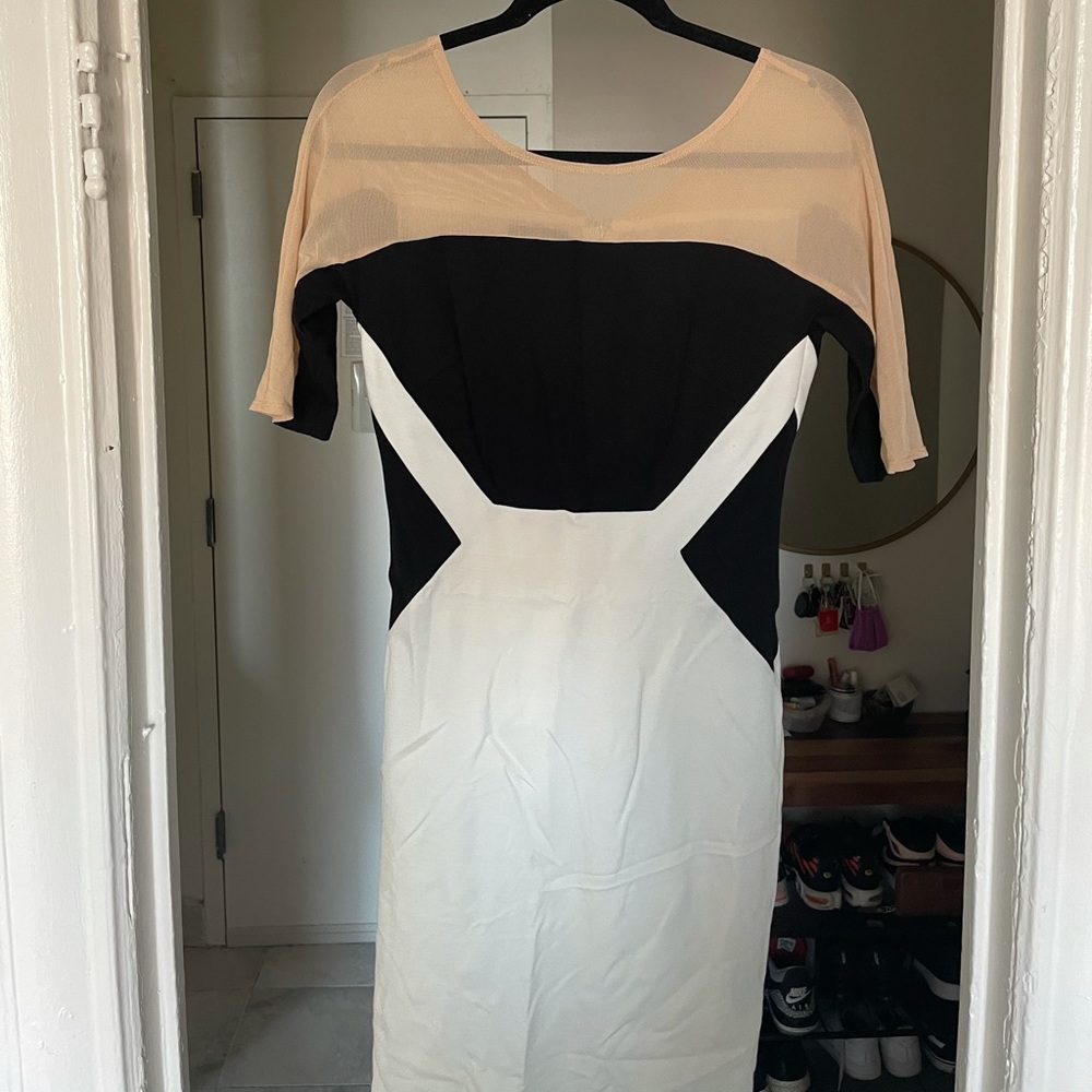 BEBE DRESS - Picture 2 of 3
